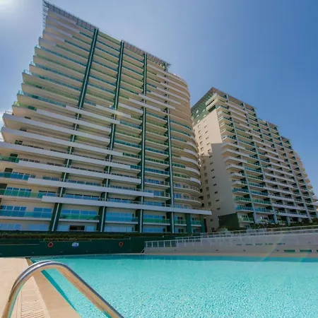Seafront Luxury With Pool By Buena Vista 아파트 슬리에마
