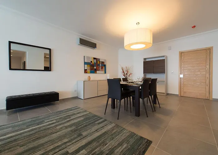 Seafront Luxury With Pool By Buena Vista Sliema