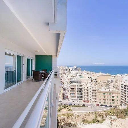 アパート Seafront Luxury With Pool By Buena Vista スリーマ