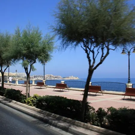 Lejlighed Seafront Luxury With Pool *