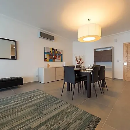 Seafront Luxury With Pool By Buena Vista *
