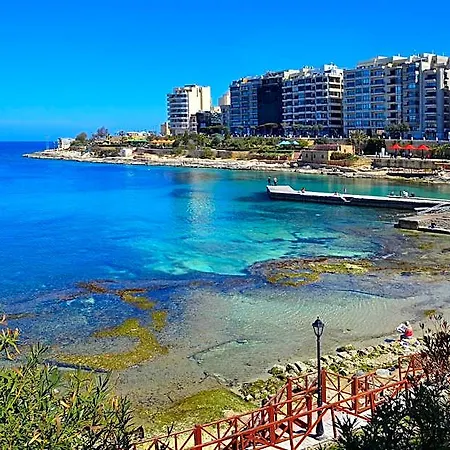 Seafront Luxury With Pool By Buena Vista Apartament Sliema
