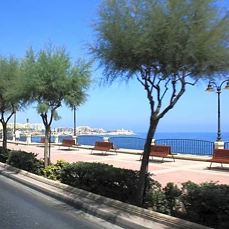 Seafront Luxury With Pool By Buena Vista Apartament
