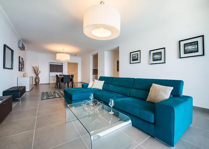 Apartman Seafront Luxury With Pool By Buena Vista