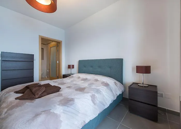 Seafront Luxury With Pool By Buena Vista *