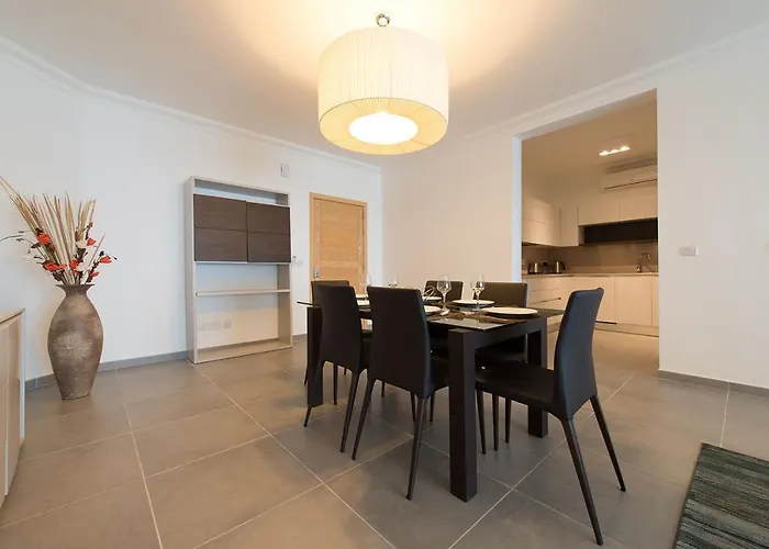 Seafront Luxury With Pool By Buena Vista