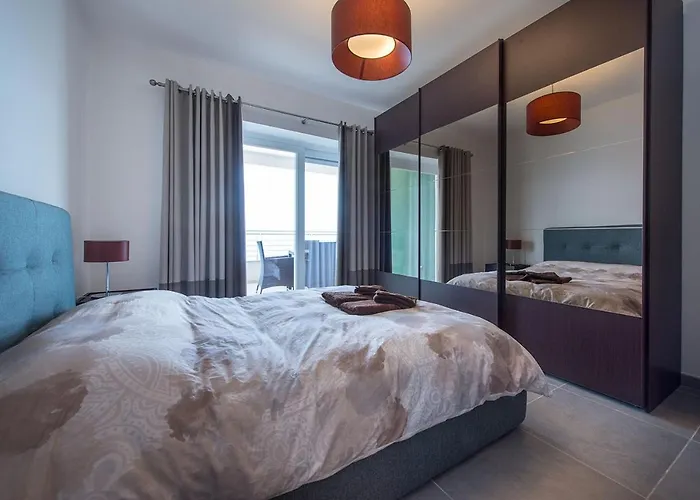 Apartman Seafront Luxury With Pool By Buena Vista Sliema