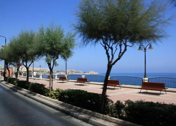 Apartment Seafront Luxury With Pool By Buena Vista *